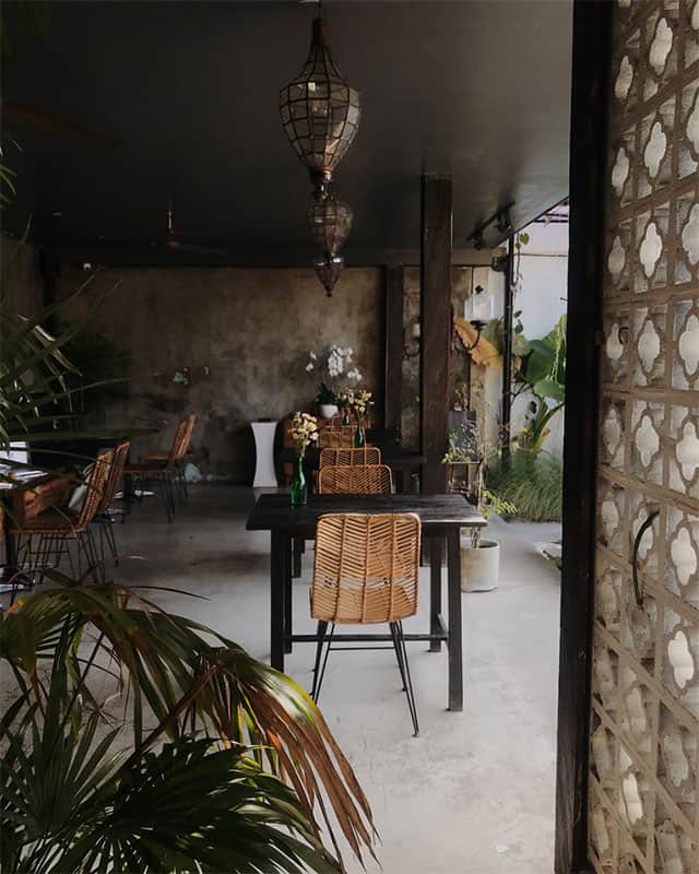 10 Cafe Paling Hits di Denpasar (2019) - LiburanBali.net